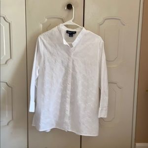 Jones New York Signature White eyelet top